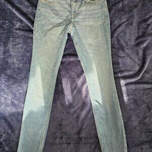 Hollister Jeans (Mid Rise Super Skinny)